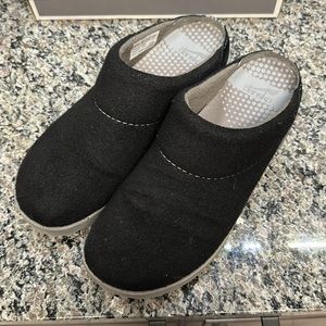 Dansko Lucie Wool Blend Black mules